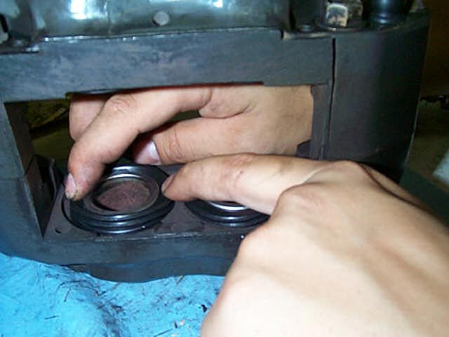 Seat piston boot